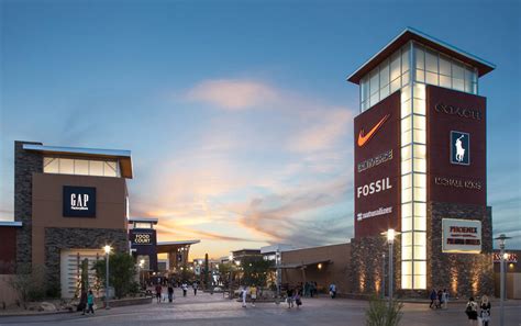 phoenix premium outlet stores.